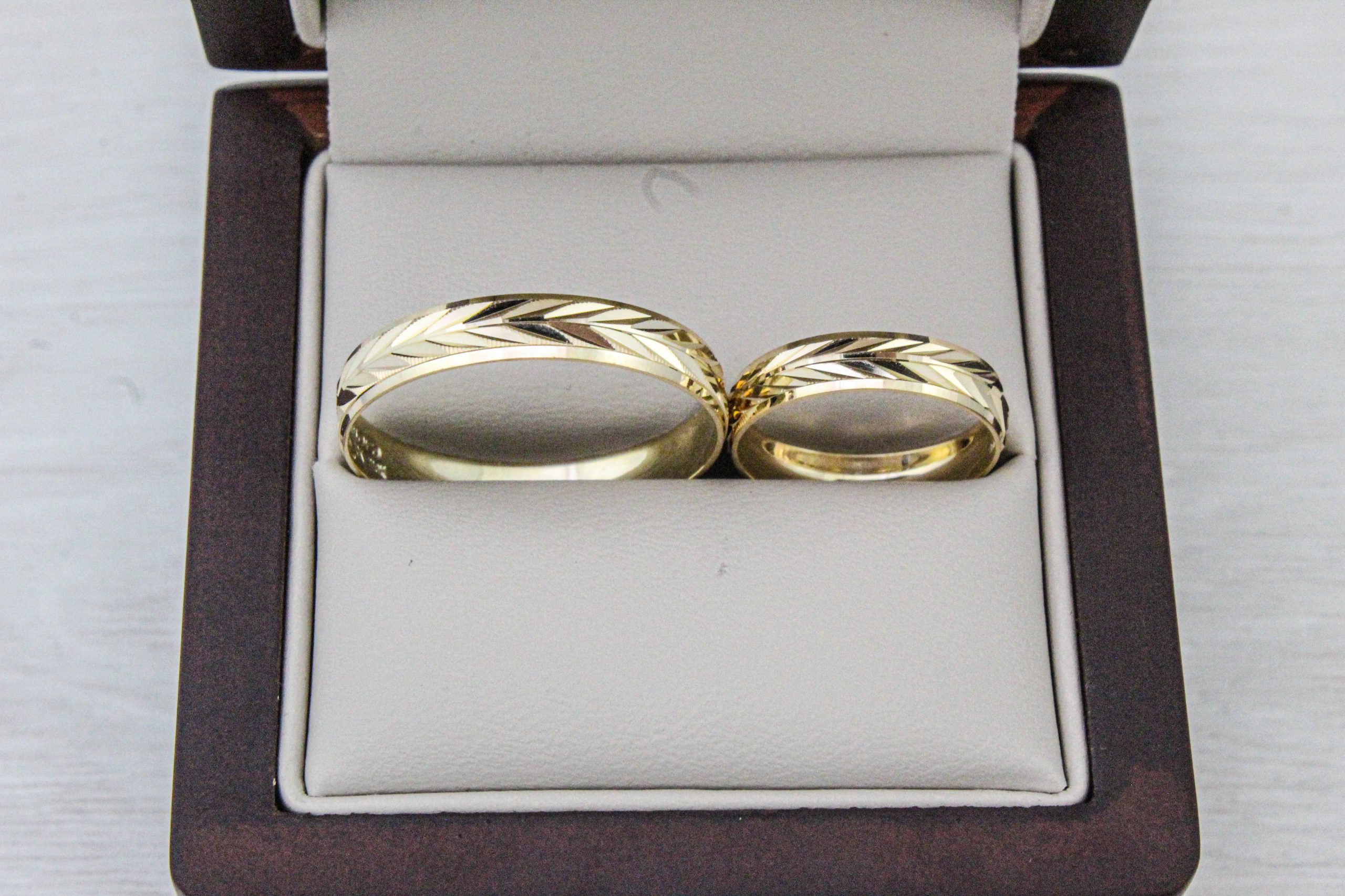 Argollas De Matrimonio 4mm 1 pieza Anillos De Boda De 10k Cast